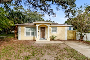 2050 14th St S St Petersburg, FL 33705